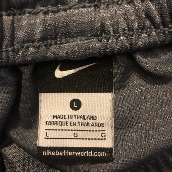 Nike shorts - Picture 3 of 3